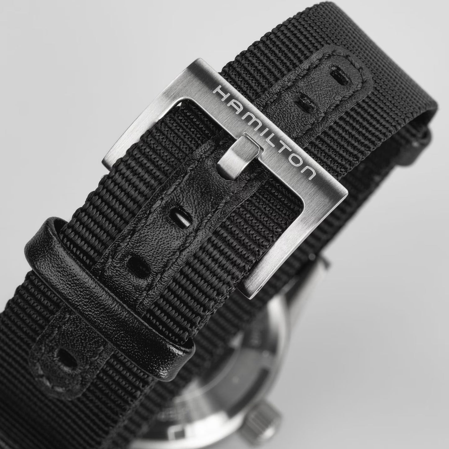 H69439910
